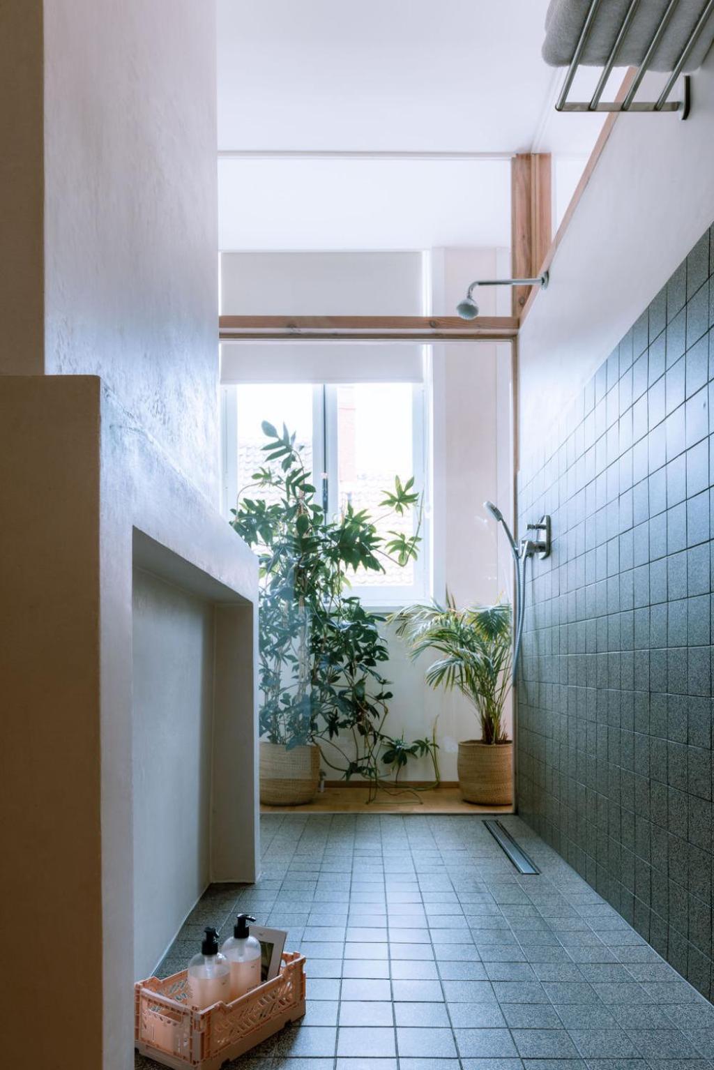 Violet Suites