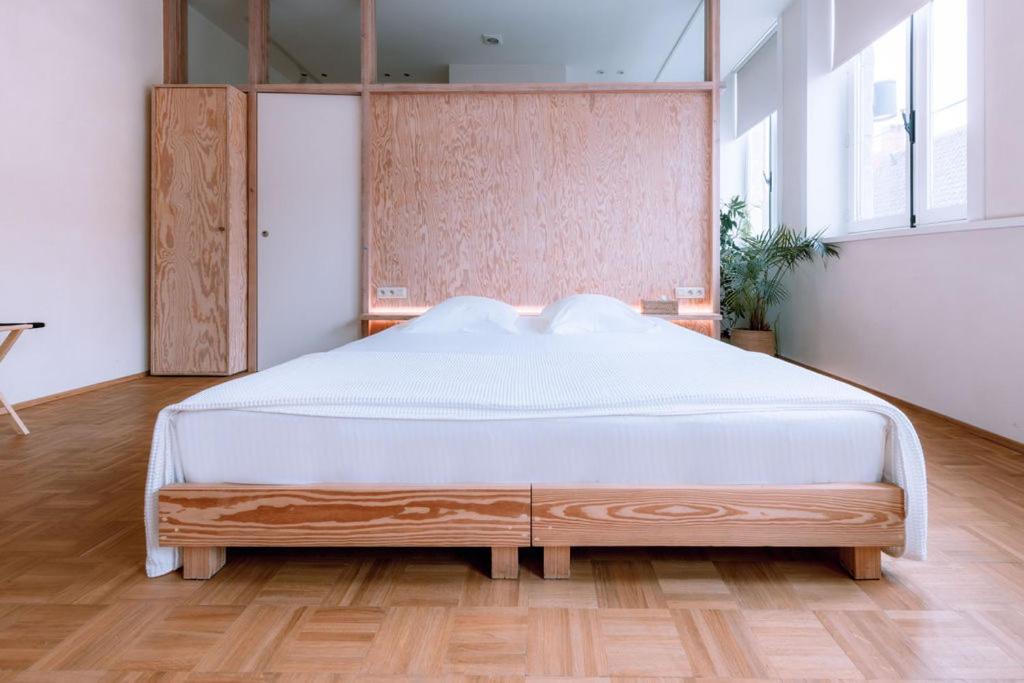 Violet Suites