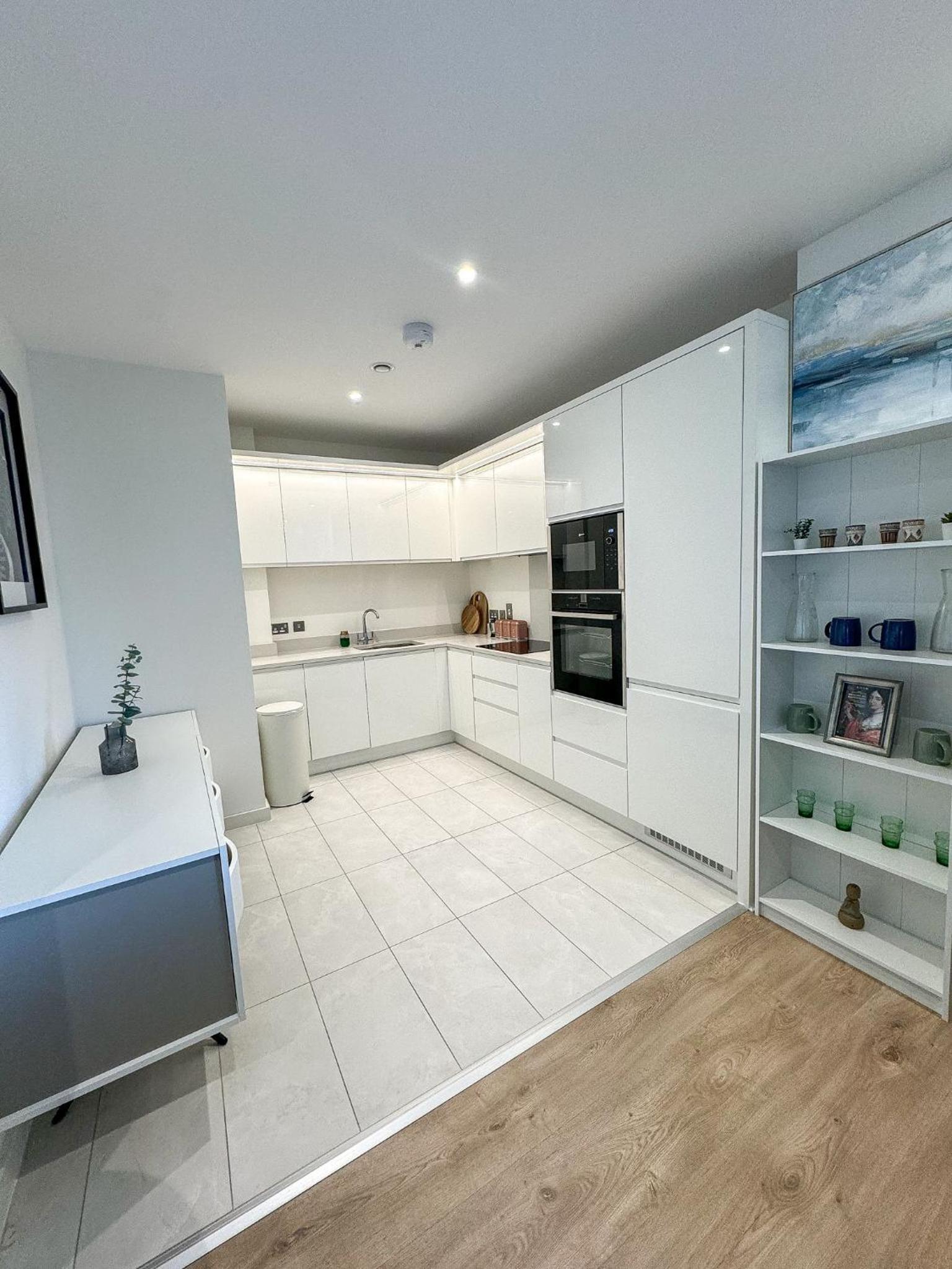 Elegant 2 Bedroom Apartment in Grand Canal