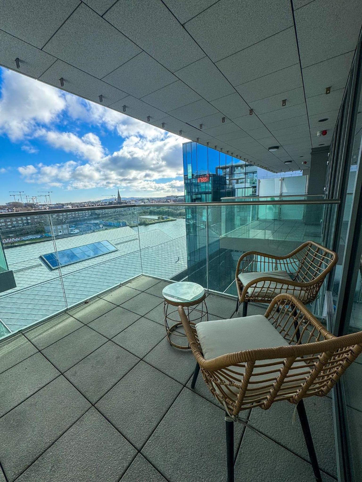 Elegant 2 Bedroom Apartment in Grand Canal