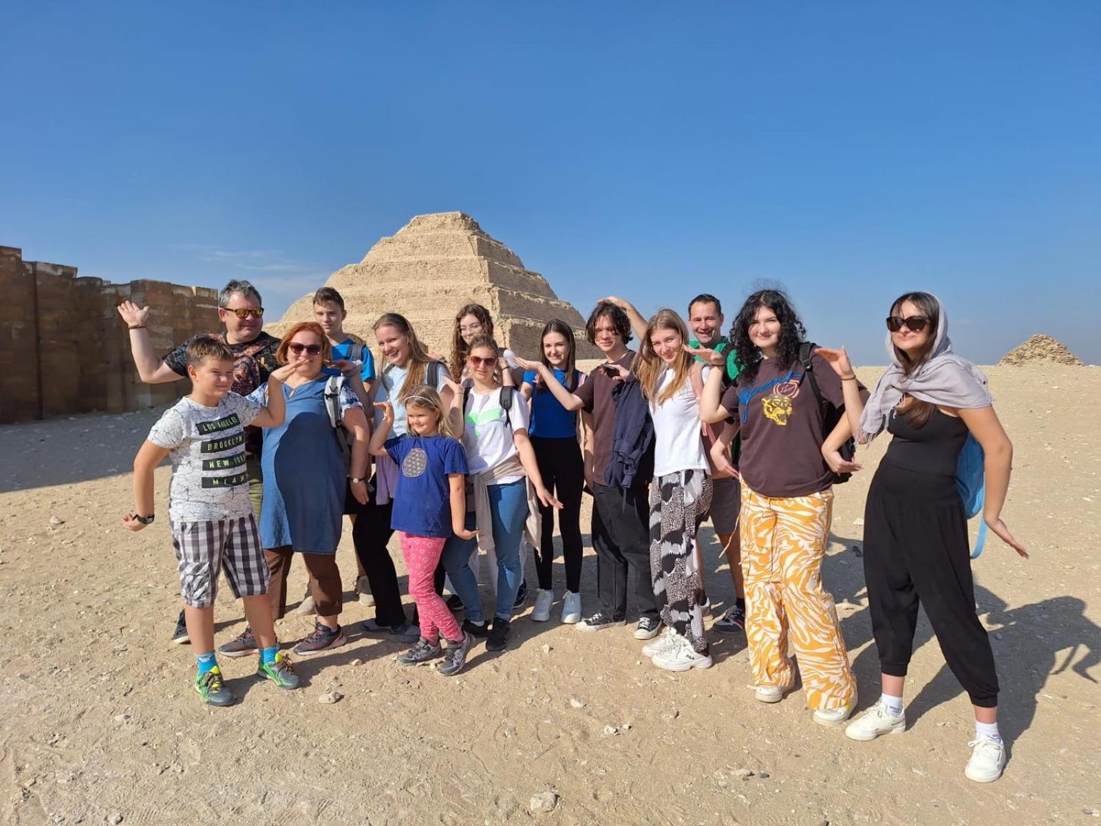 Atlantis Pyramids Inn New