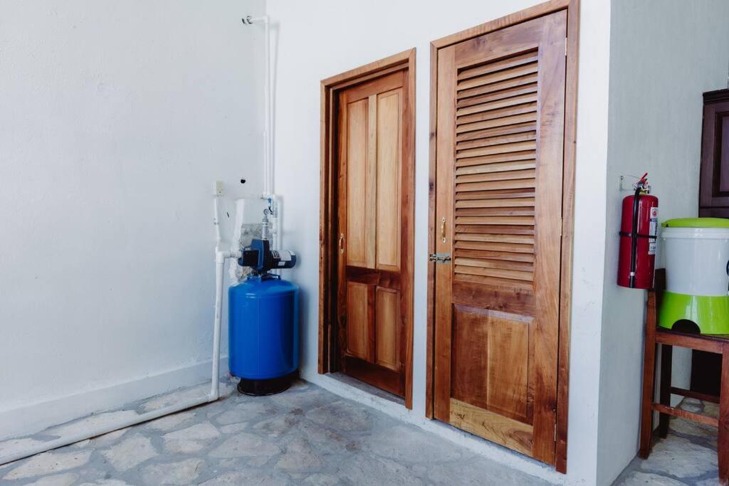 El Remate Panoramic View House 3 Levels Peten view 2