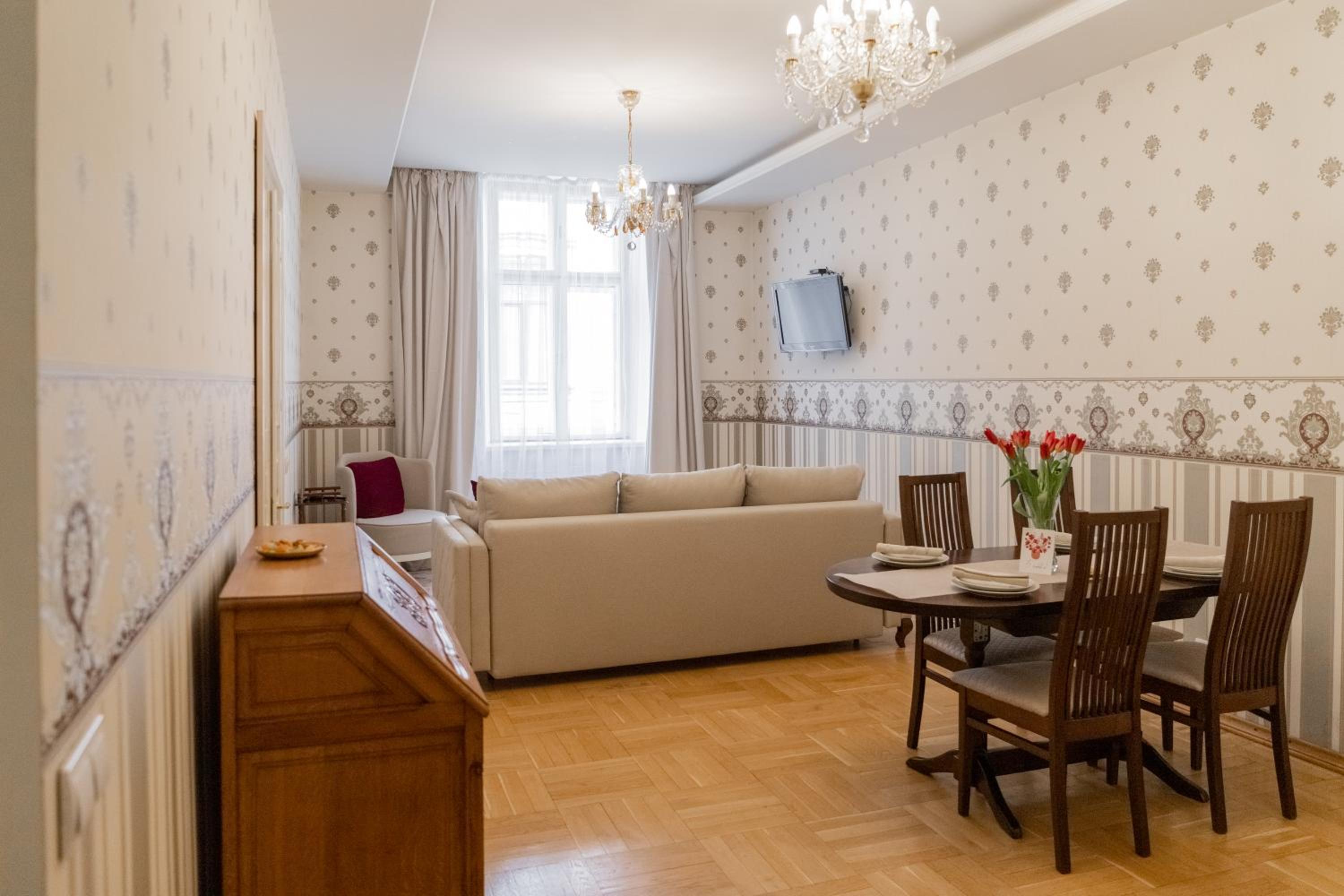 Apartment on Virmenska, One Bedroom