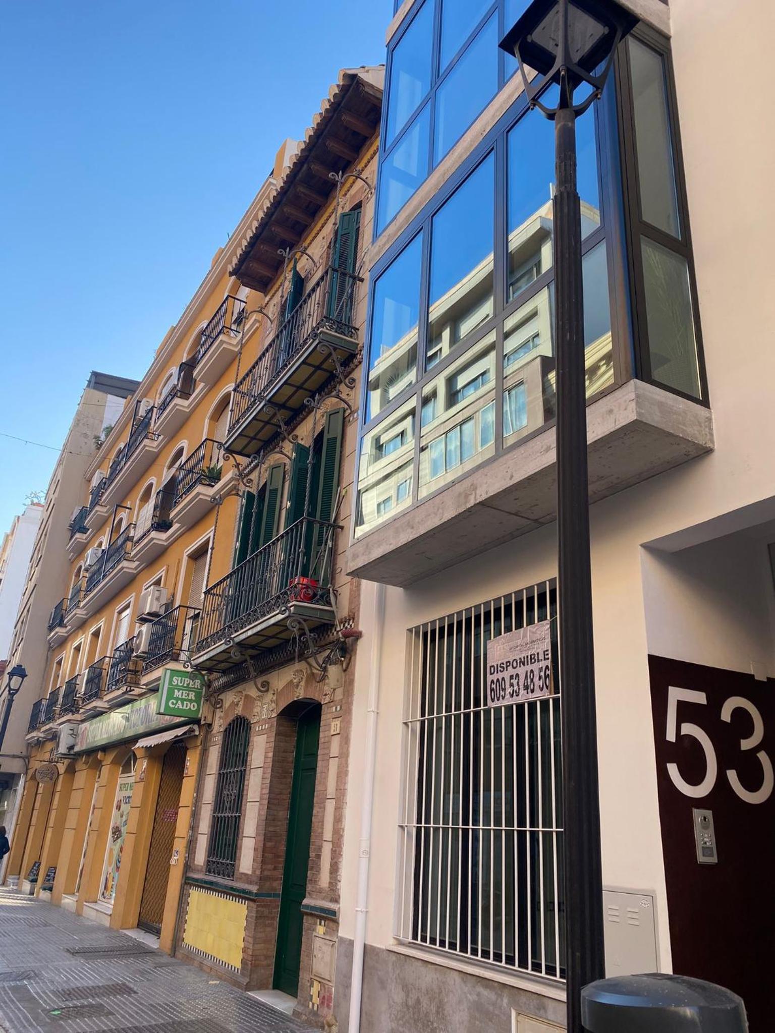 Victoria Beach Premium