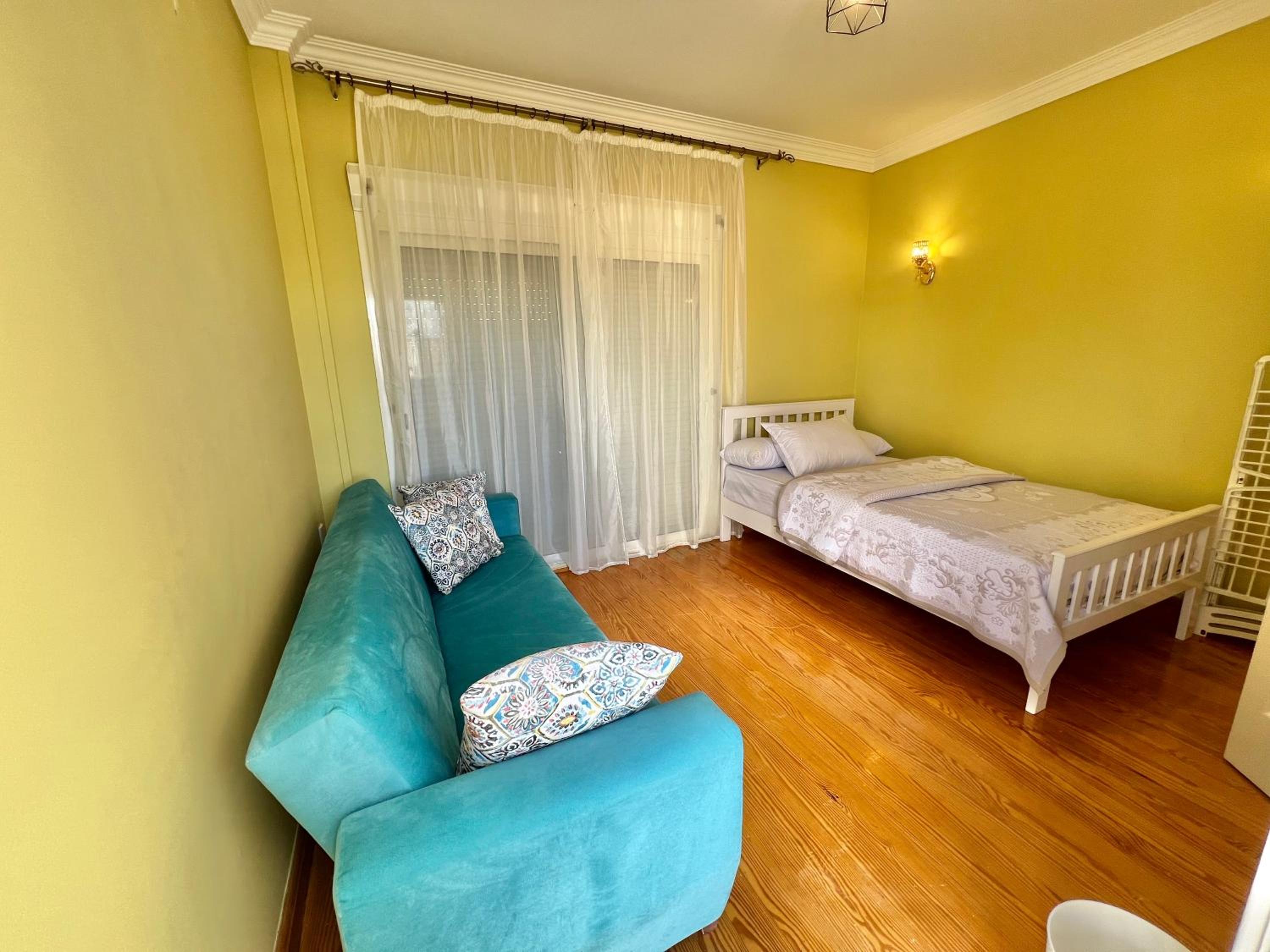 Elegant Villa in Sheikh Zayed City, Egypt - Families Only view 2