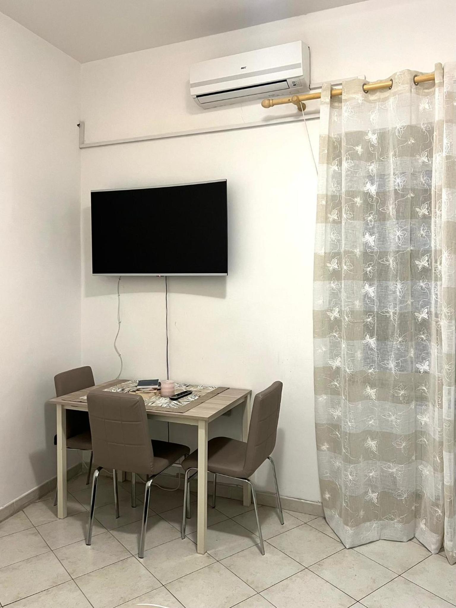 Central Naples Lettings