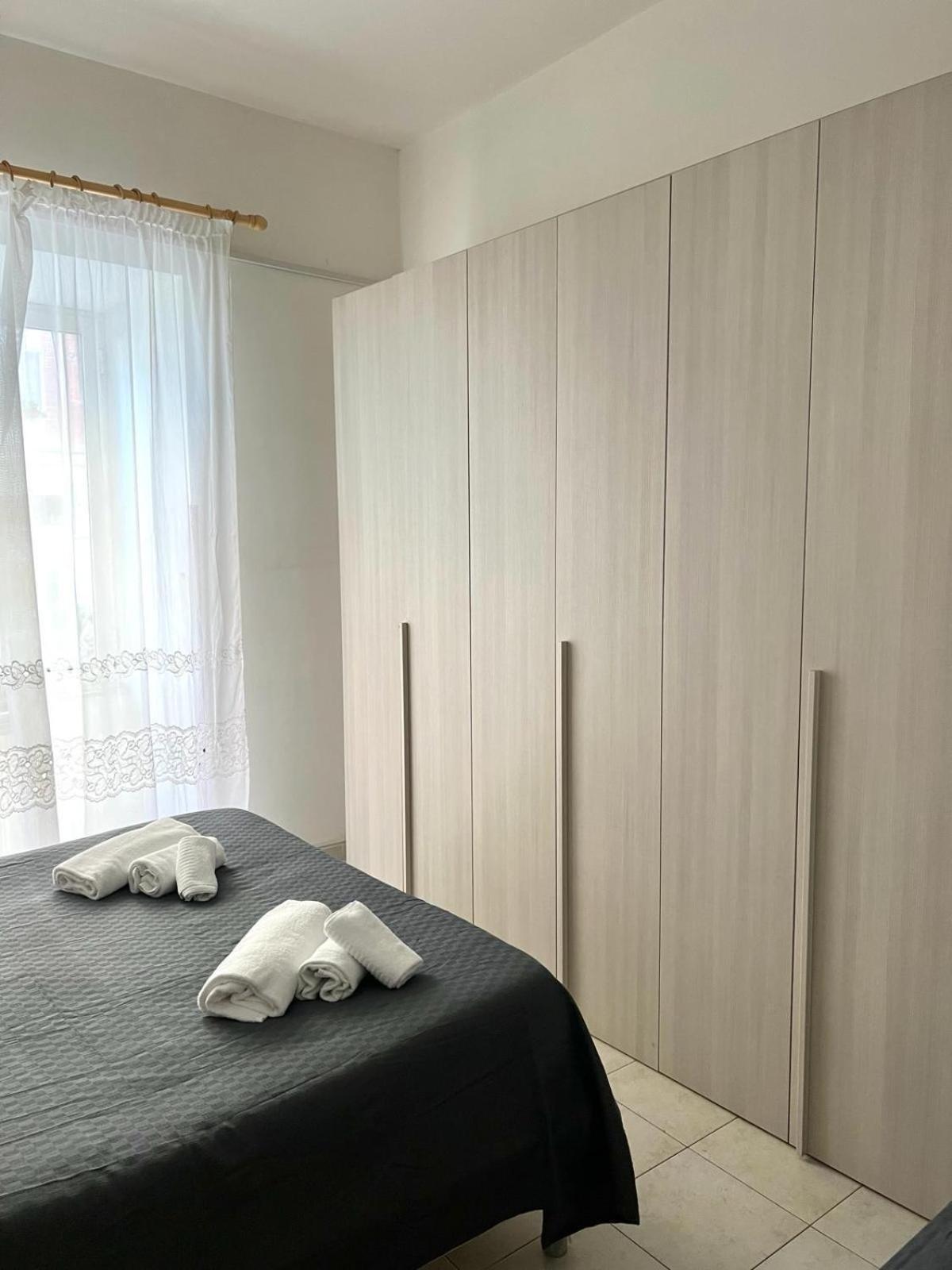 Carlo's apartment