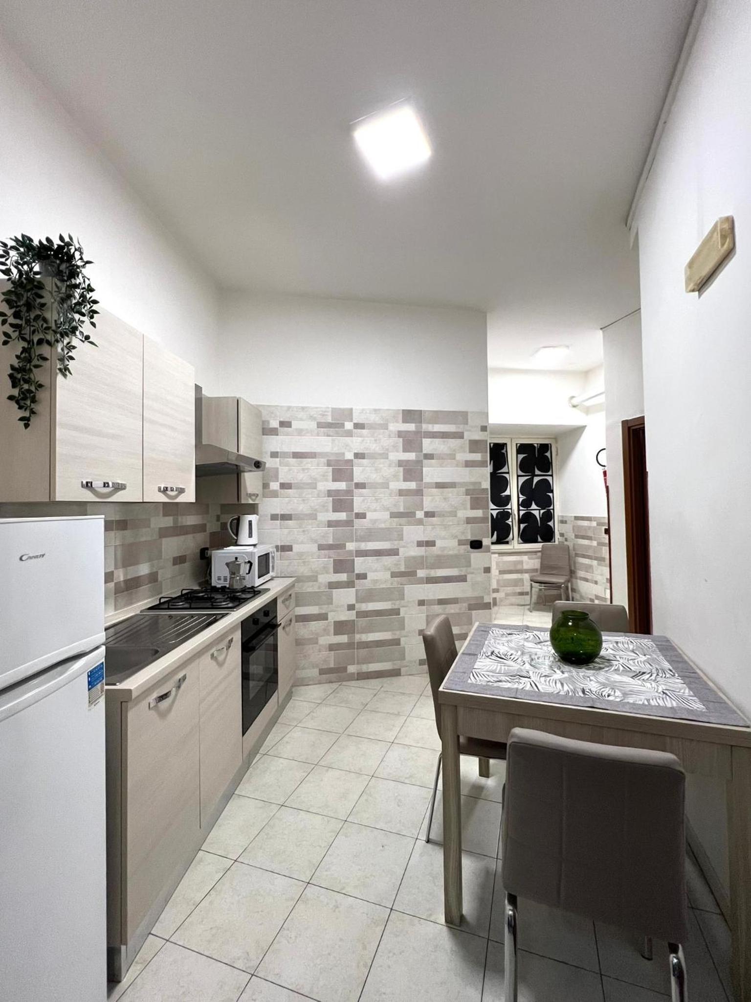Carlo's apartment