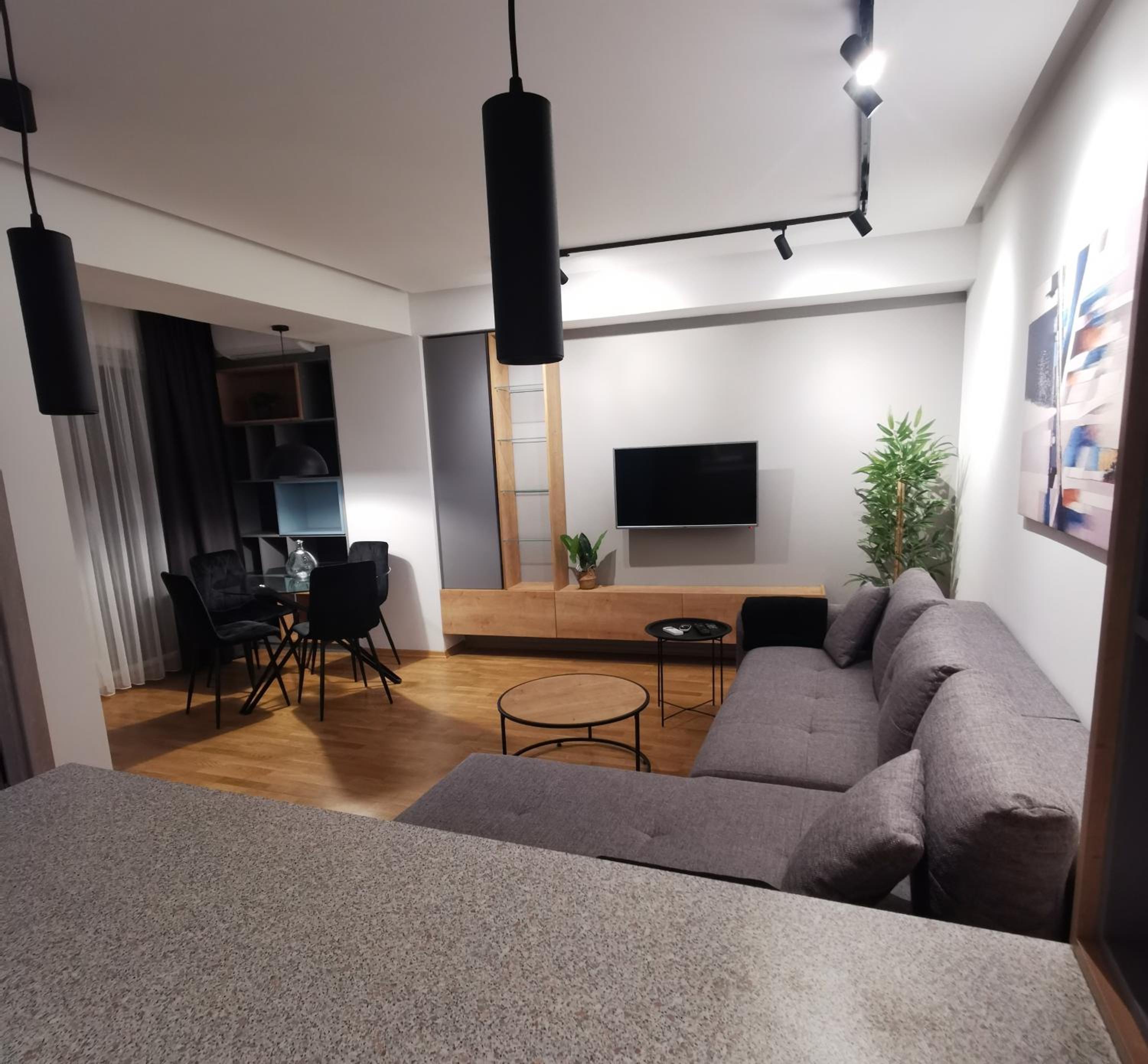 Nest Apartment