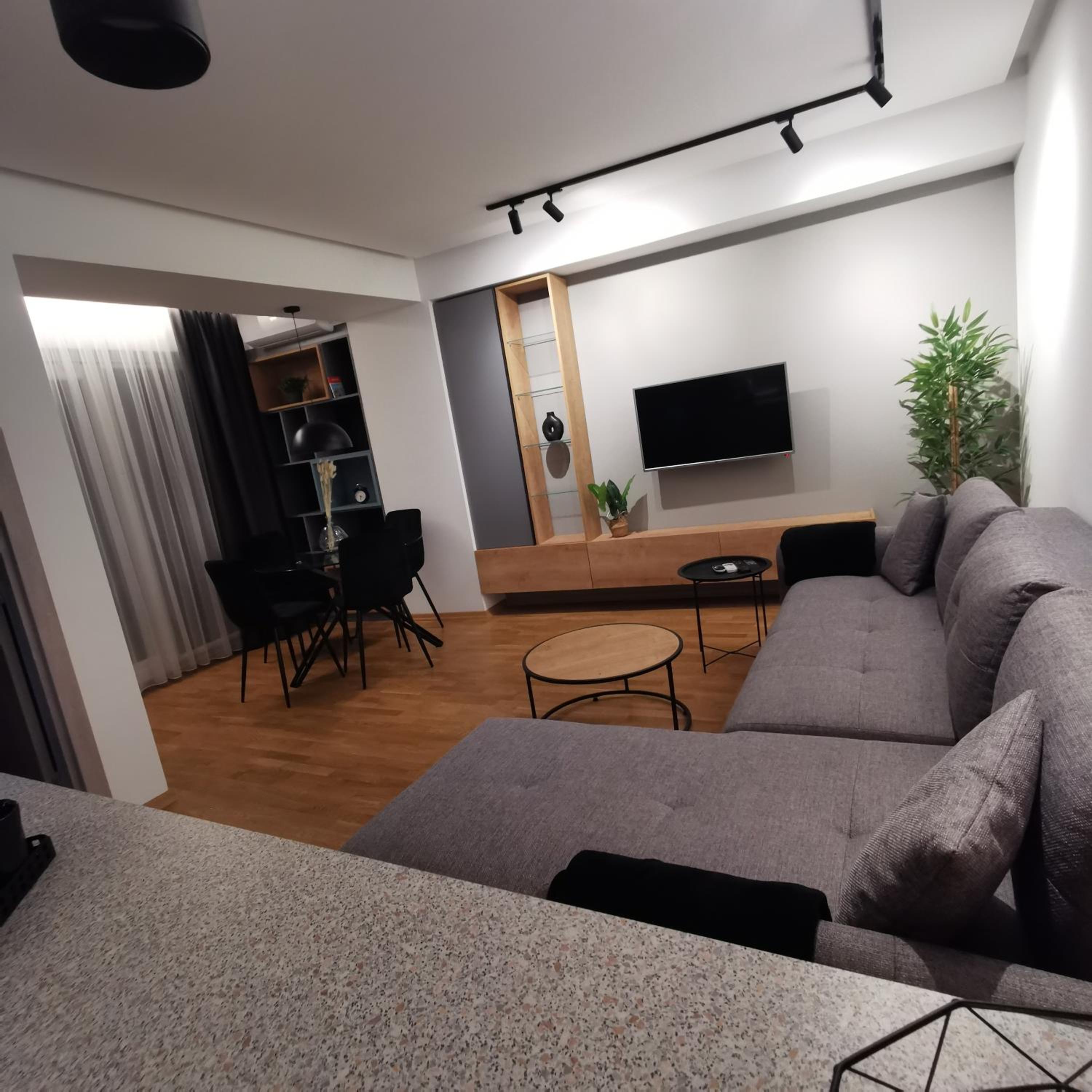 Nest Apartment