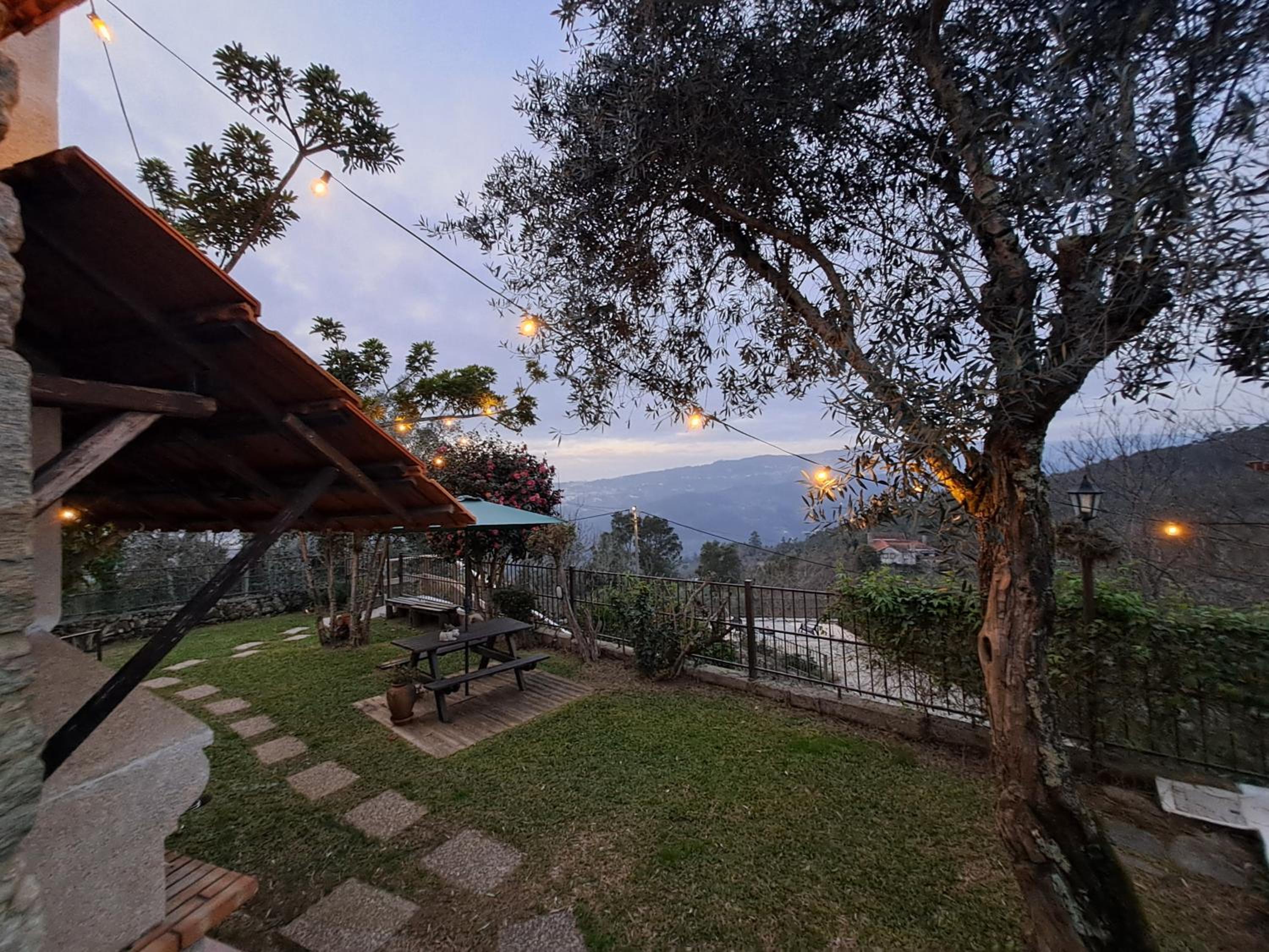 Cedrim Hillside