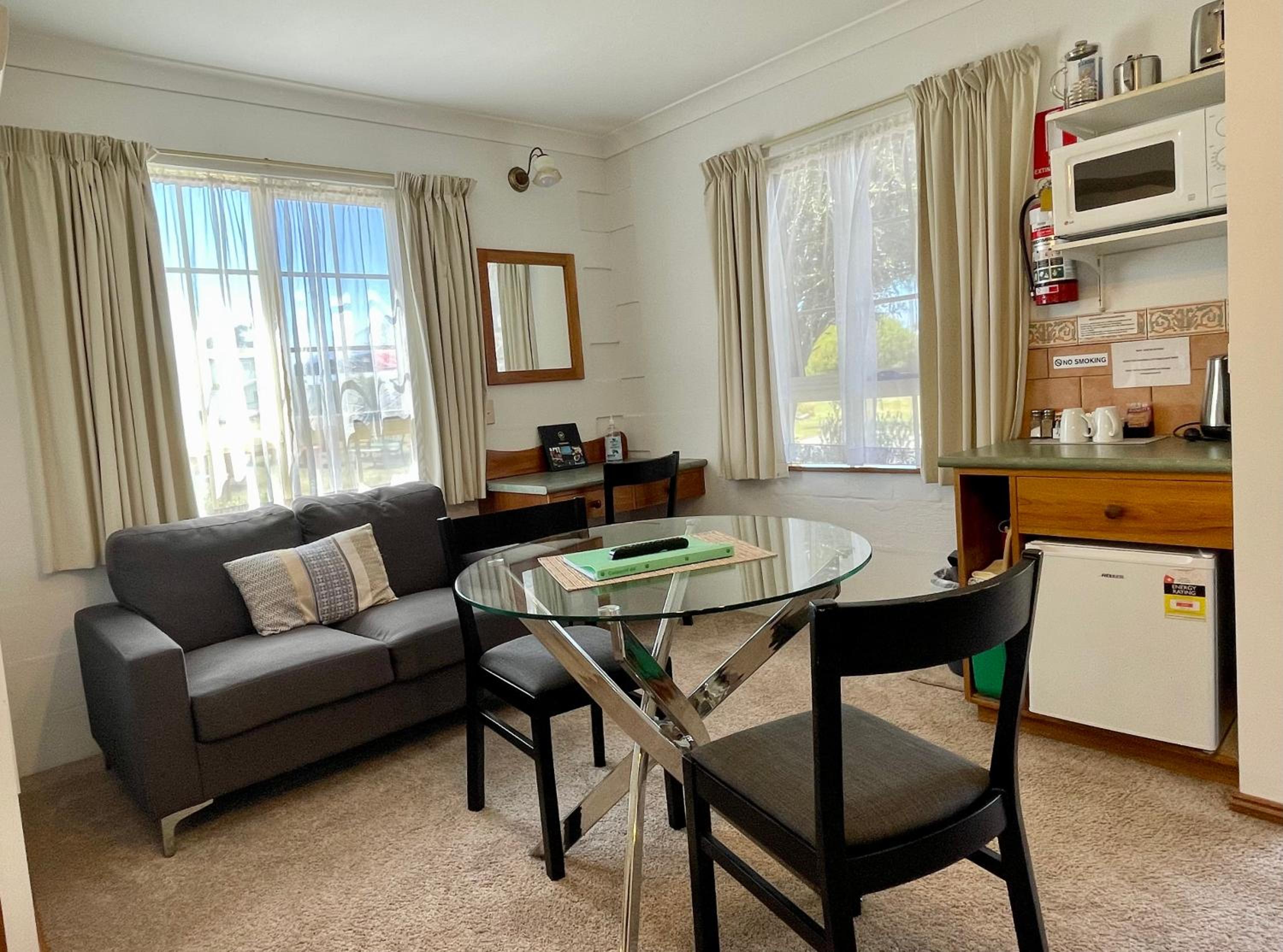 Swansea Cottages & Lodge Suites