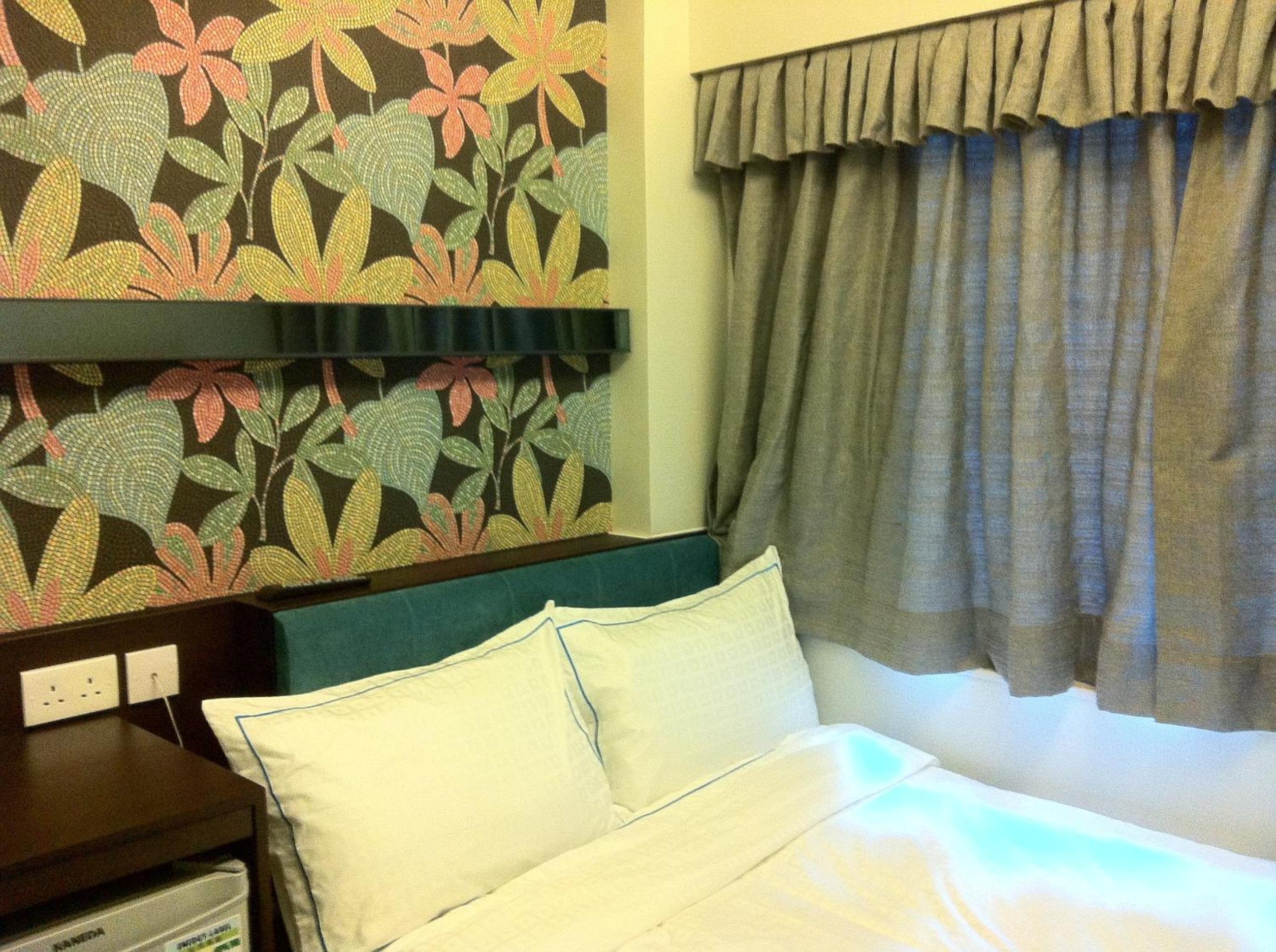 Seasons Hotel