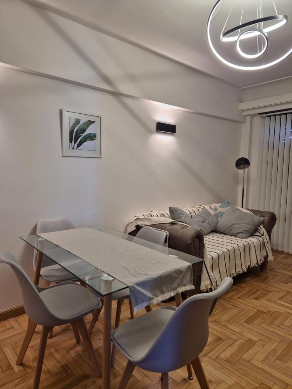 Moderno y Acogedor I