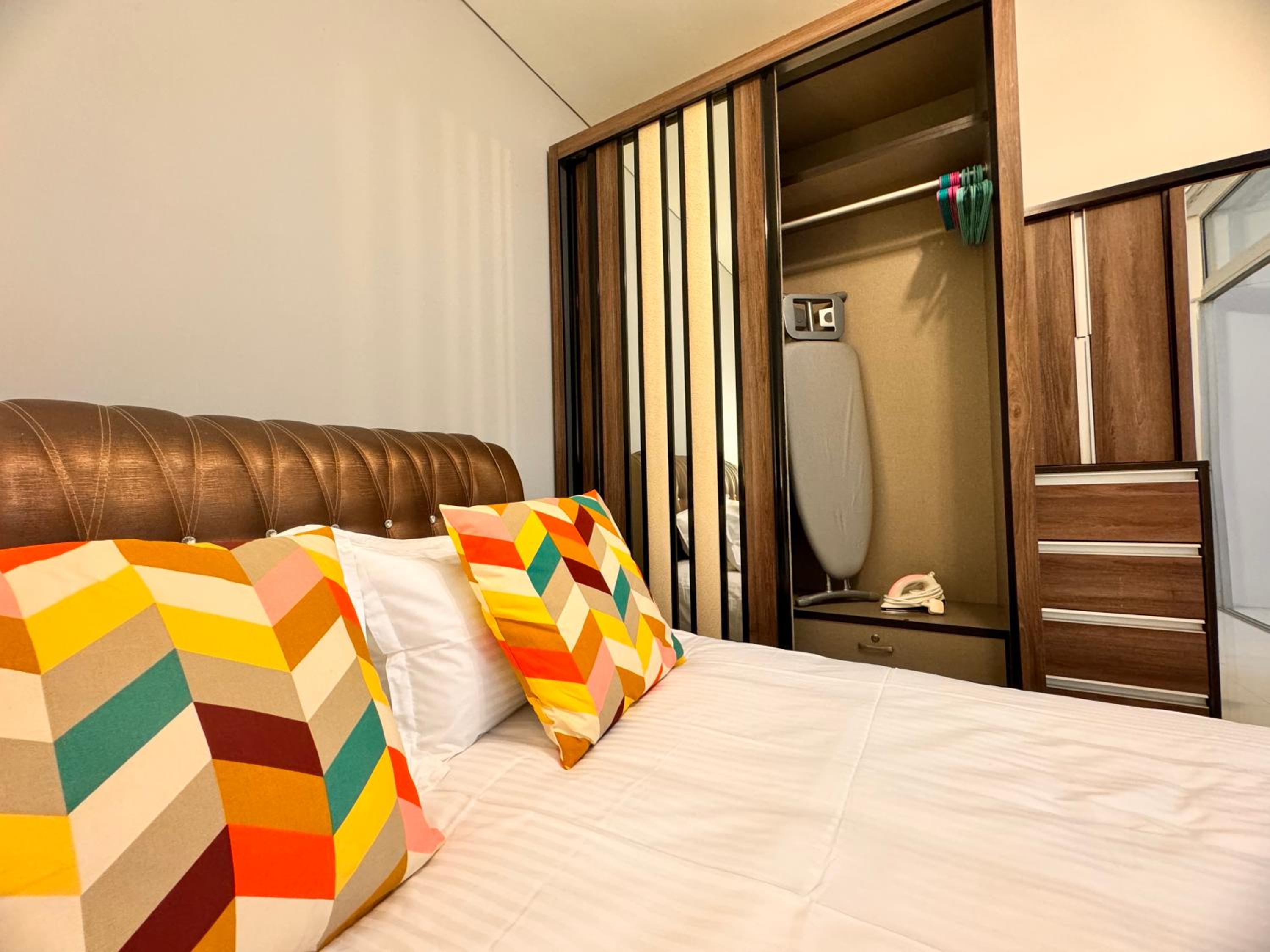 3Min KLCC Luxury 5Pax 2B1B Mercu Summer Suite By Fantasy Hospitality