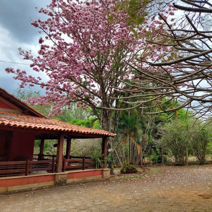 Casa de estadia, lazer e encontros