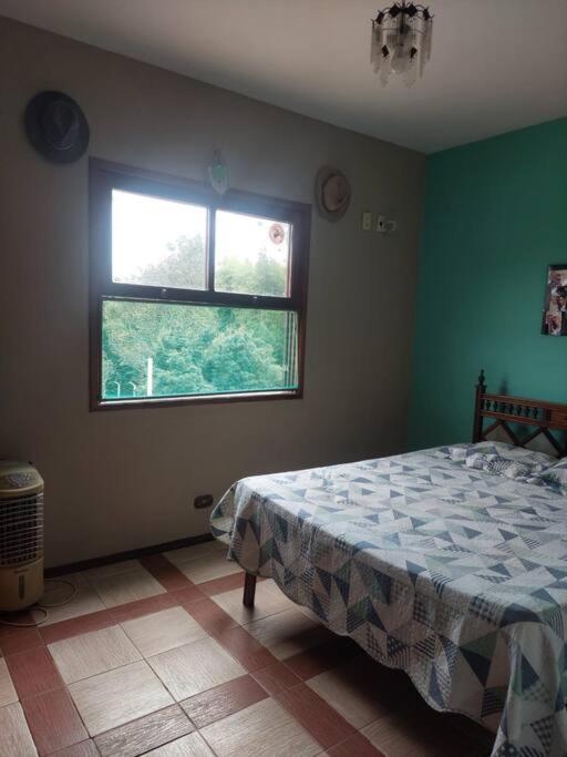 Casa de estadia, lazer e encontros