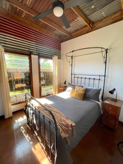 Sunset Cottage - Yarra Valley