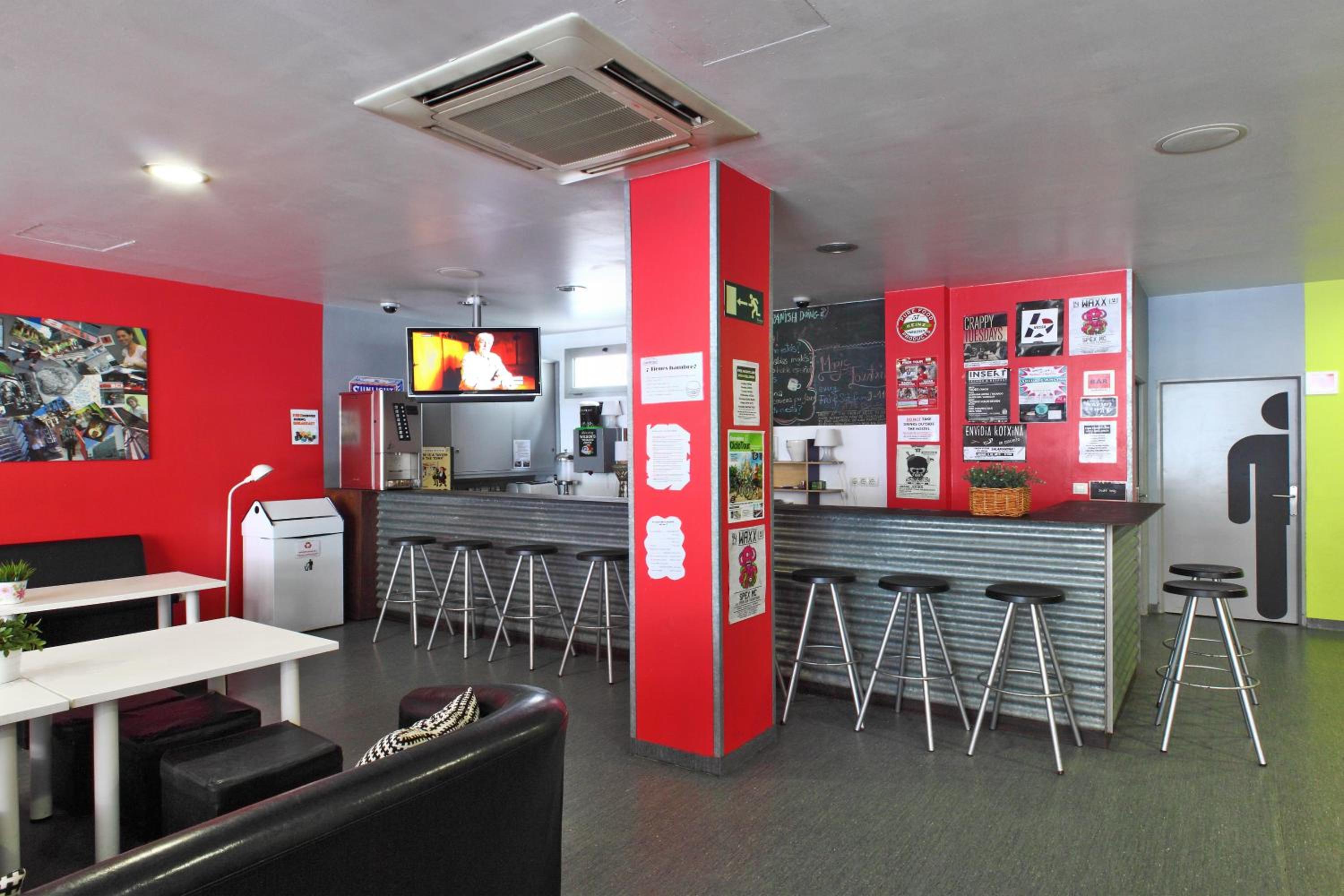 HelloBCN Youth Hostel Barcelona