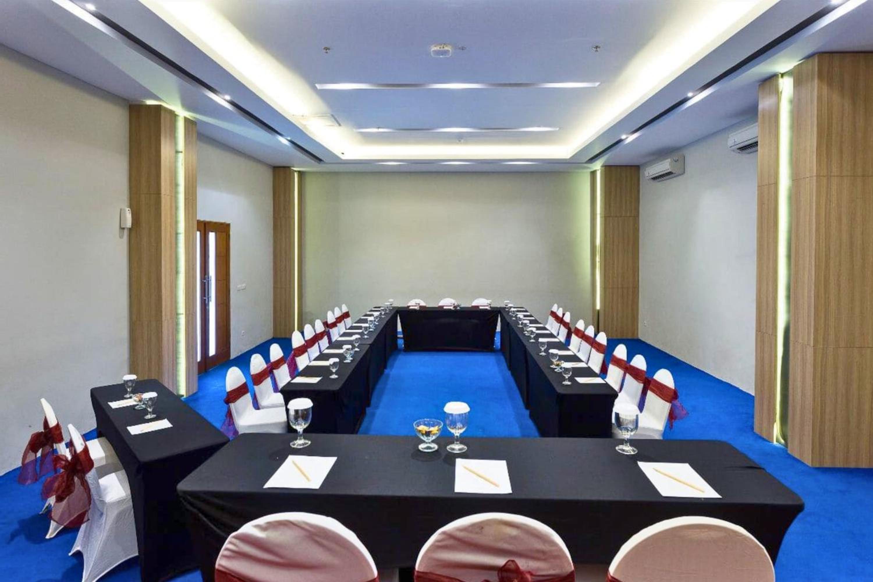 meeting & event spaces