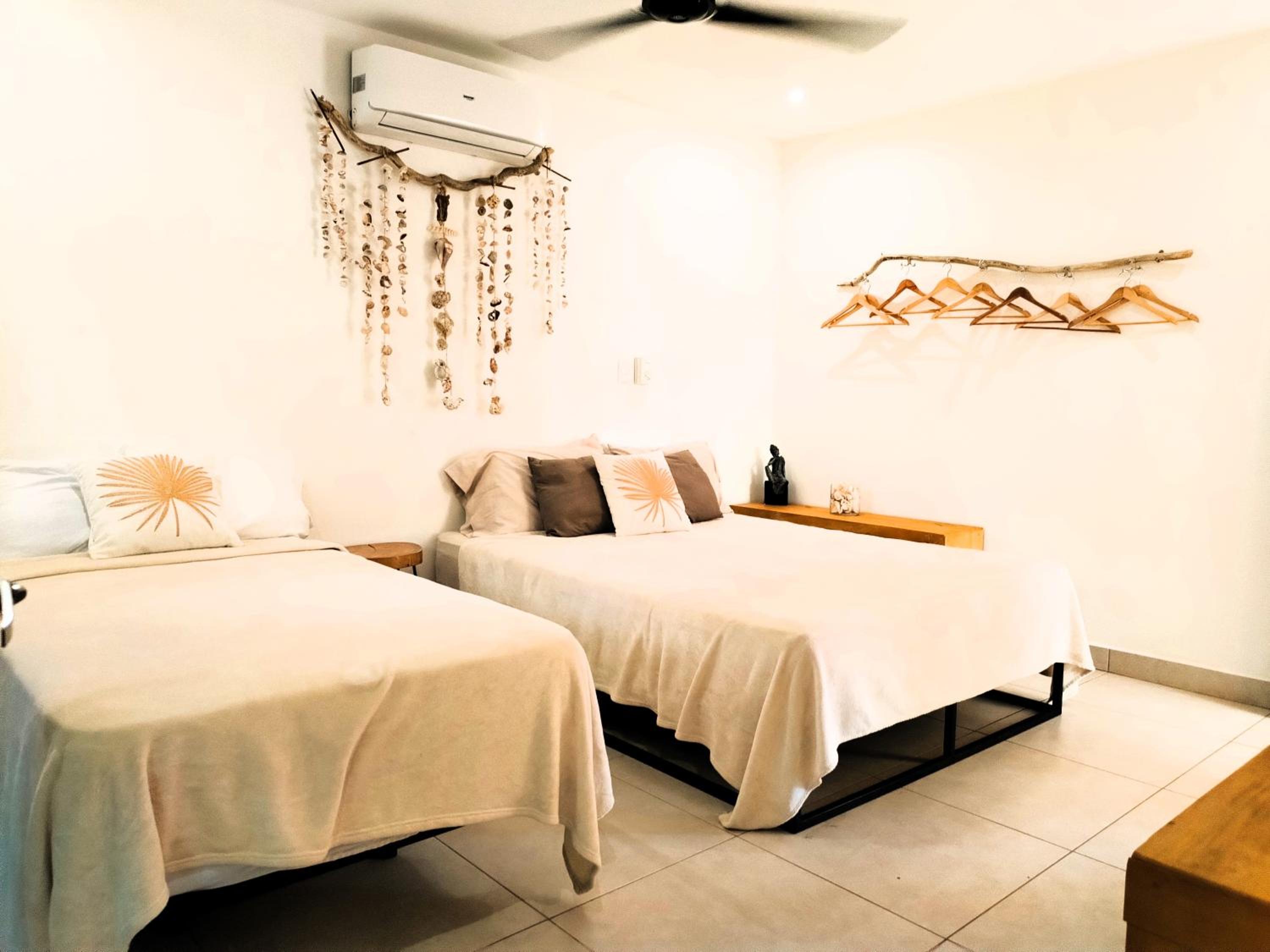 Casa Crucero Verde , 5mn walk to the Tamarindo beach and town