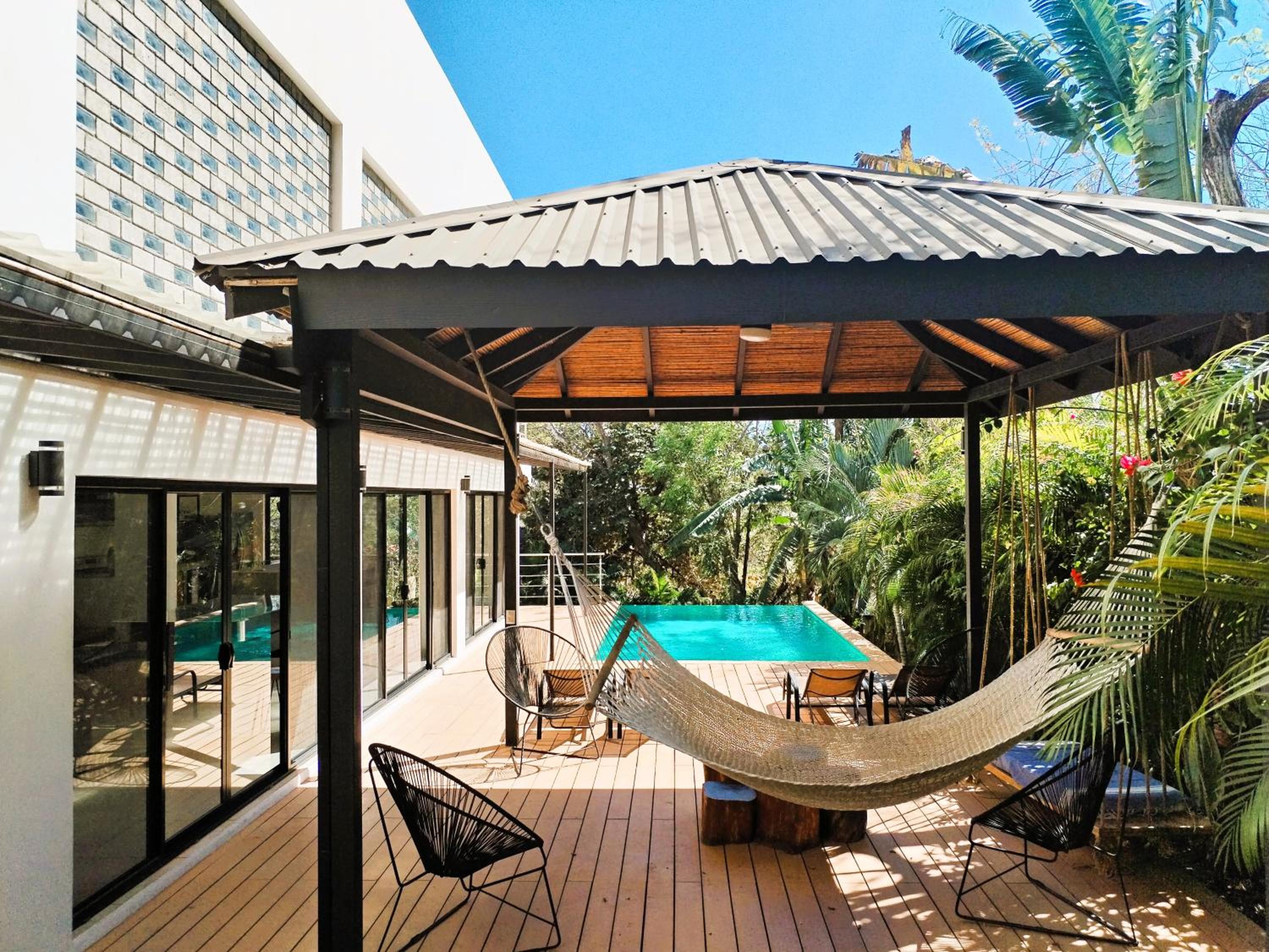 Casa Crucero Verde , 5mn walk to the Tamarindo beach and town