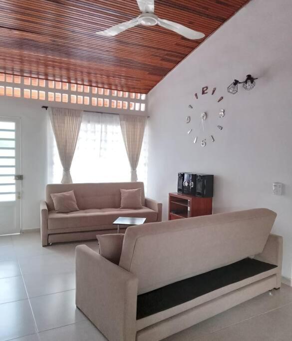 Espectacular Casa con Piscina, BBQ y Parqueadero
