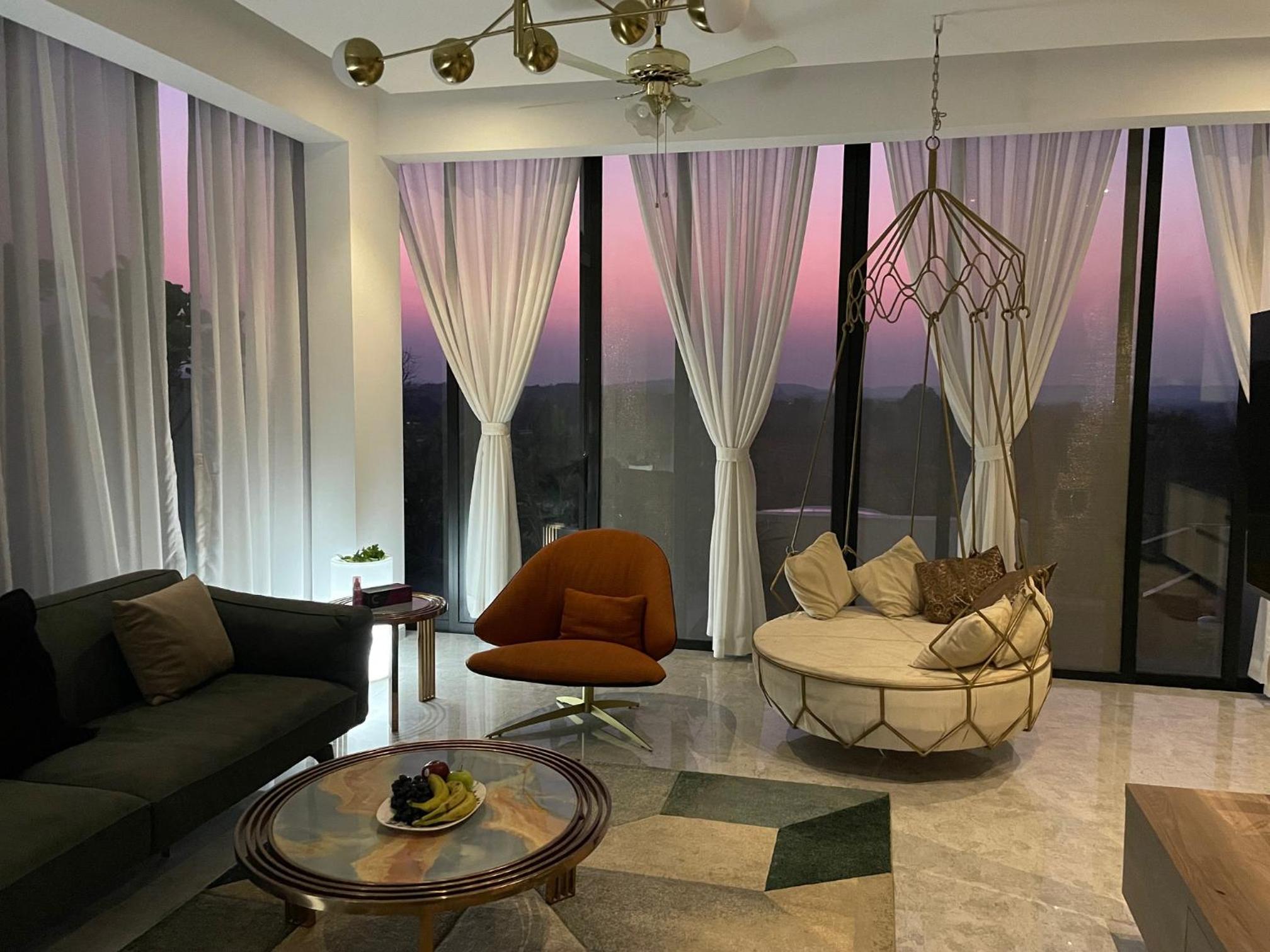 Mount Chalet