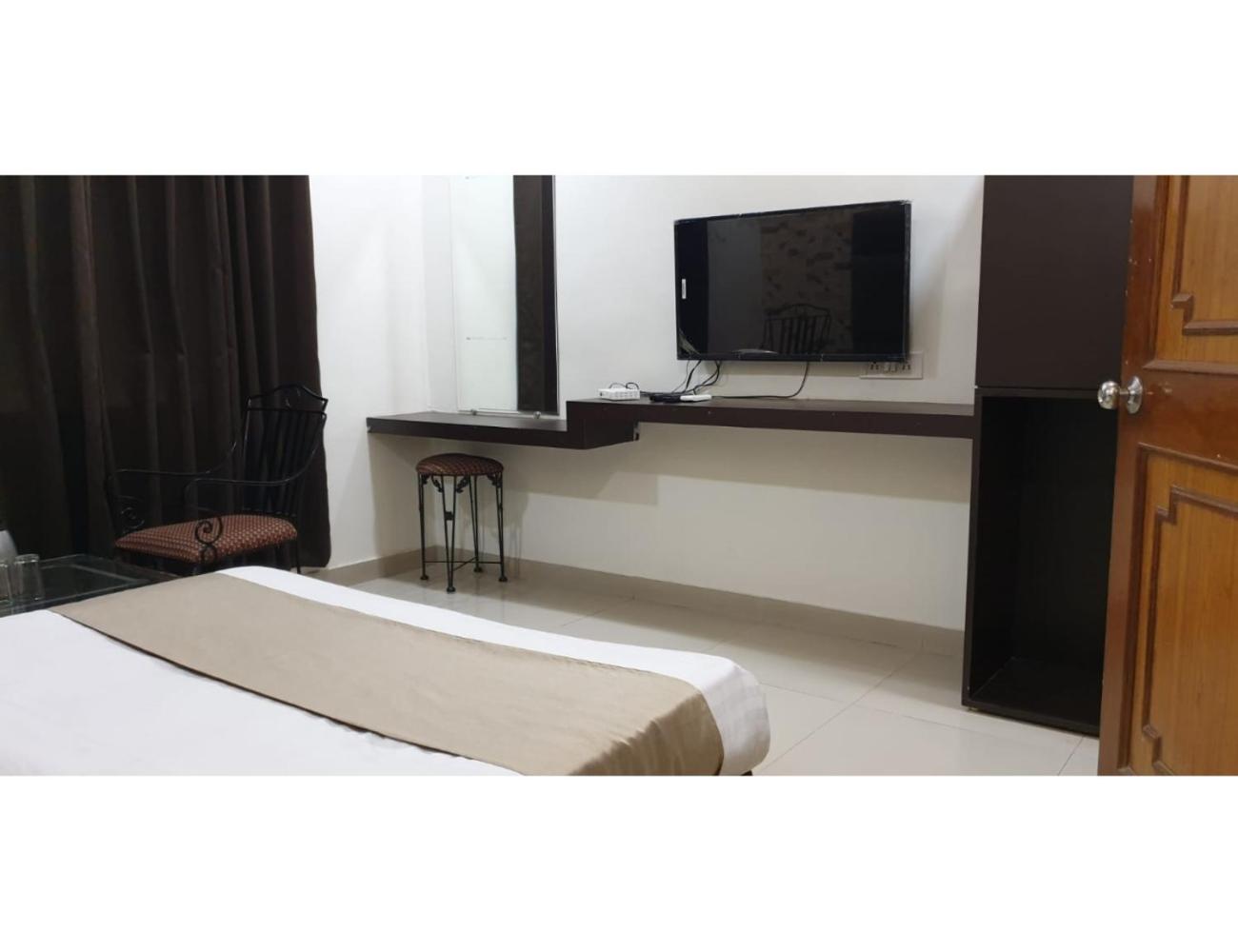 Photo 19