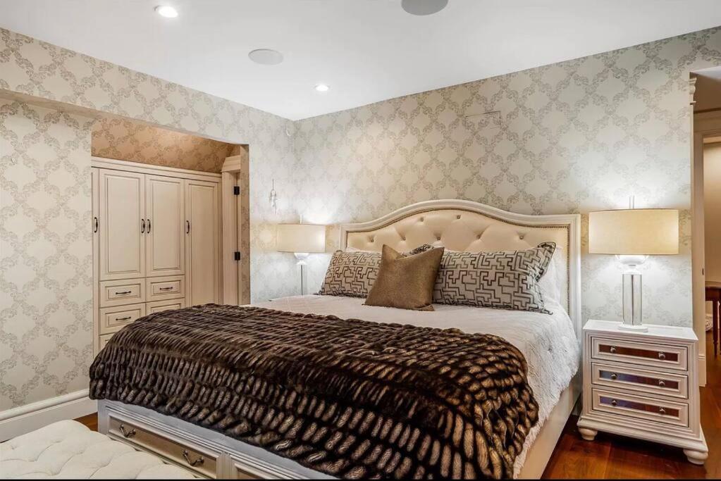 Oceanview Luxury 4-bedrooms Vancouver Point Grey