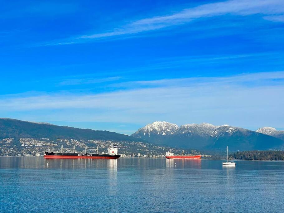 Oceanview Luxury 4-bedrooms Vancouver Point Grey