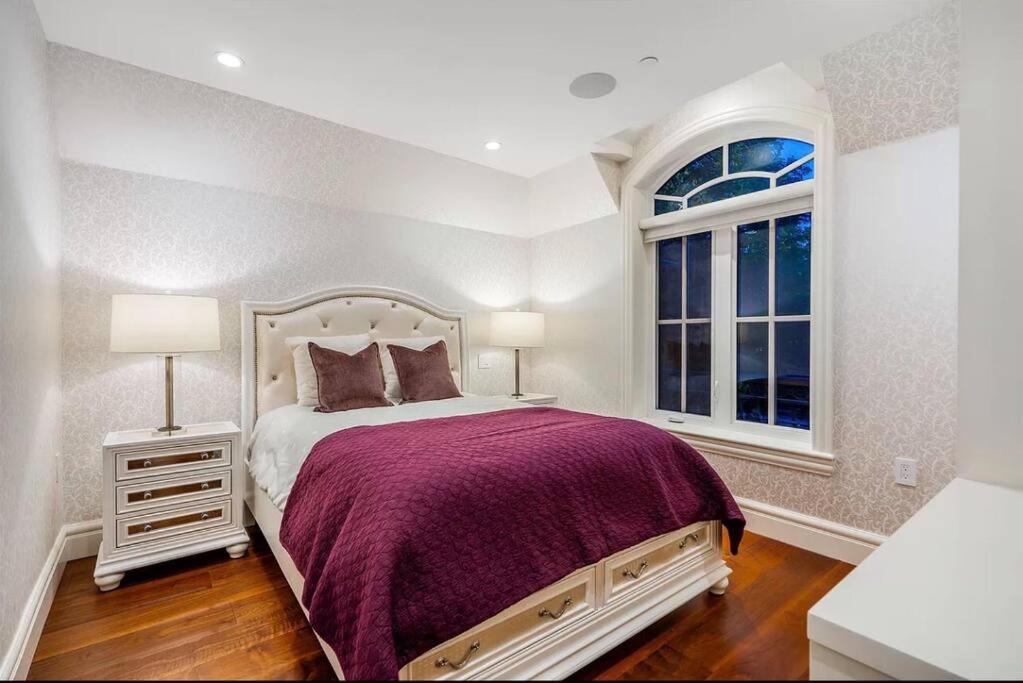 Oceanview Luxury 4-bedrooms Vancouver Point Grey