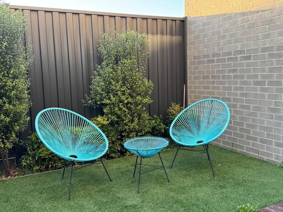 City Fringe and 2.5 bathrooms