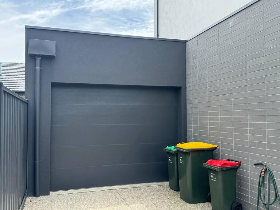 City Fringe and 2.5 bathrooms