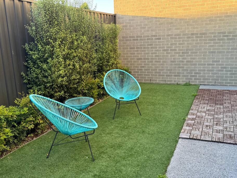 City Fringe and 2.5 bathrooms