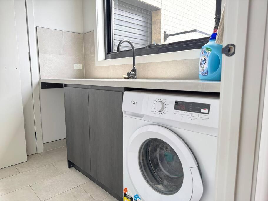 City Fringe and 2.5 bathrooms