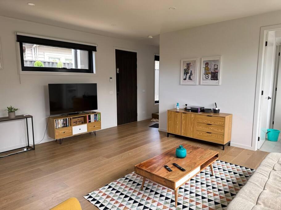 City Fringe and 2.5 bathrooms