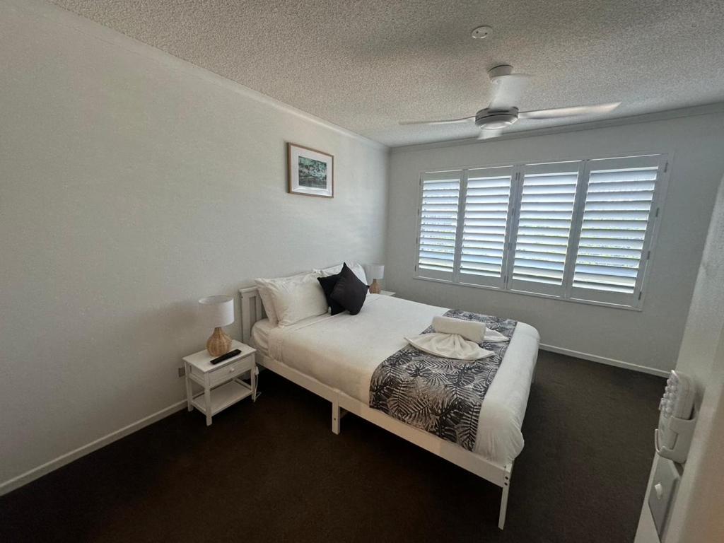 Kawana Waters Ocean Front Unit-Surfside Resort Sunshine Coast