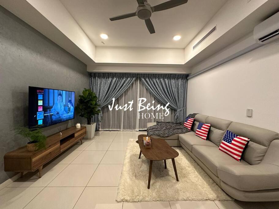 Just Being Home 5pax 1BR/1BA 1Queen/1Single/1Sofa