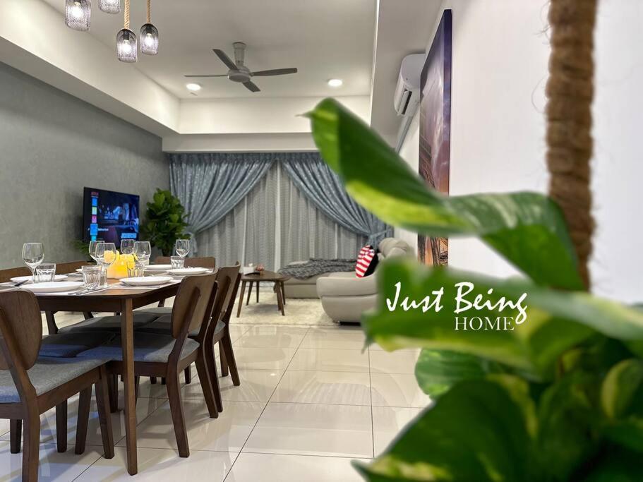 Just Being Home 5pax 1BR/1BA 1Queen/1Single/1Sofa