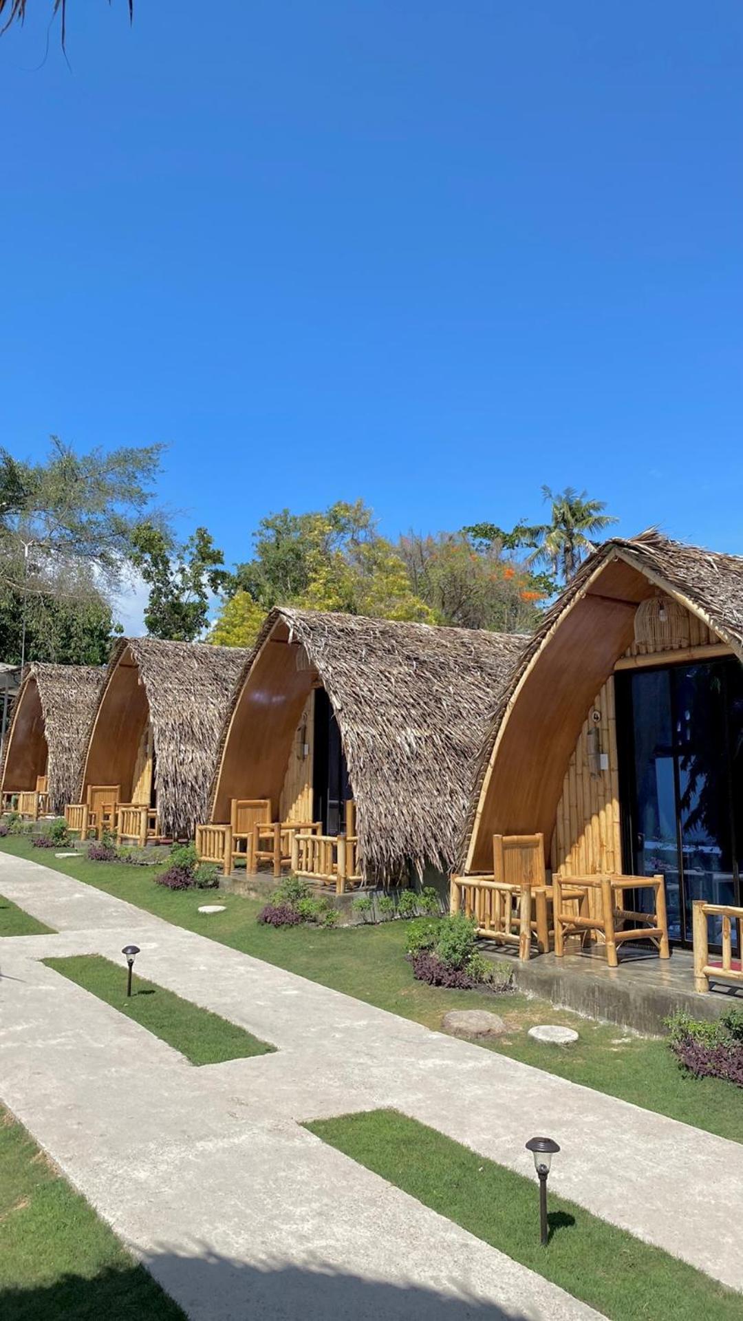 East Holiday Resort Moalboal view 2