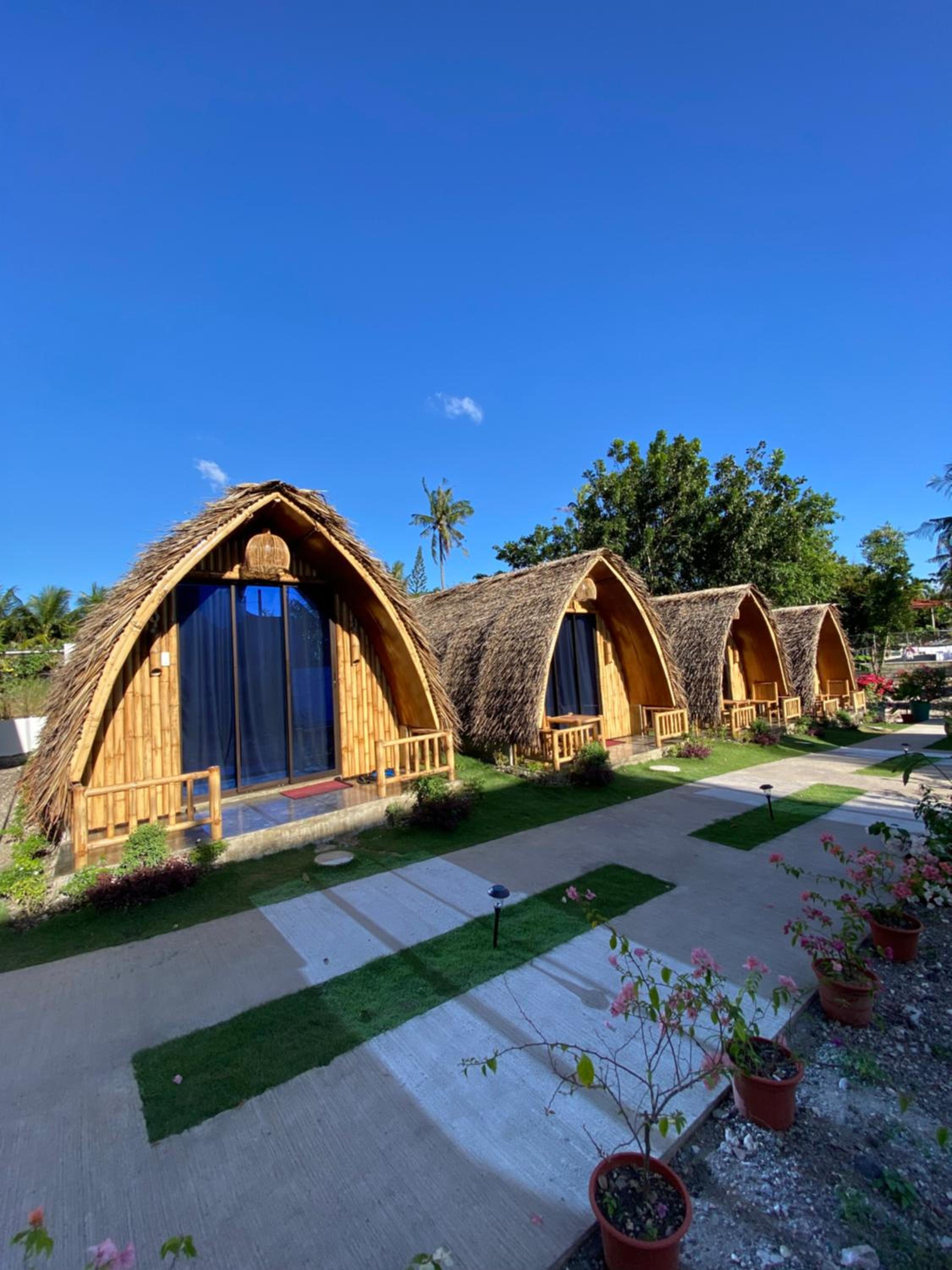 East Holiday Resort Moalboal view 5