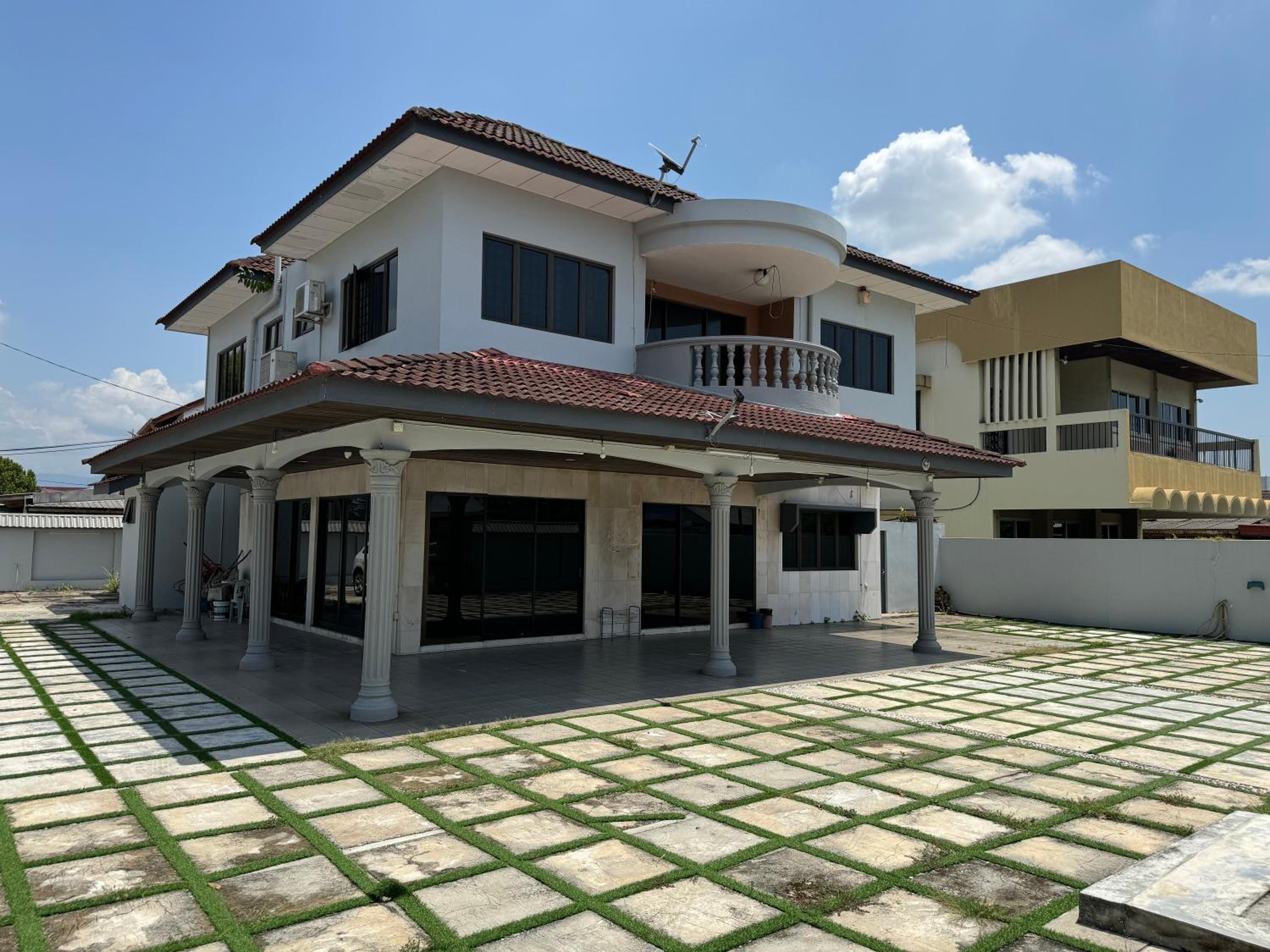 Happy Homestay