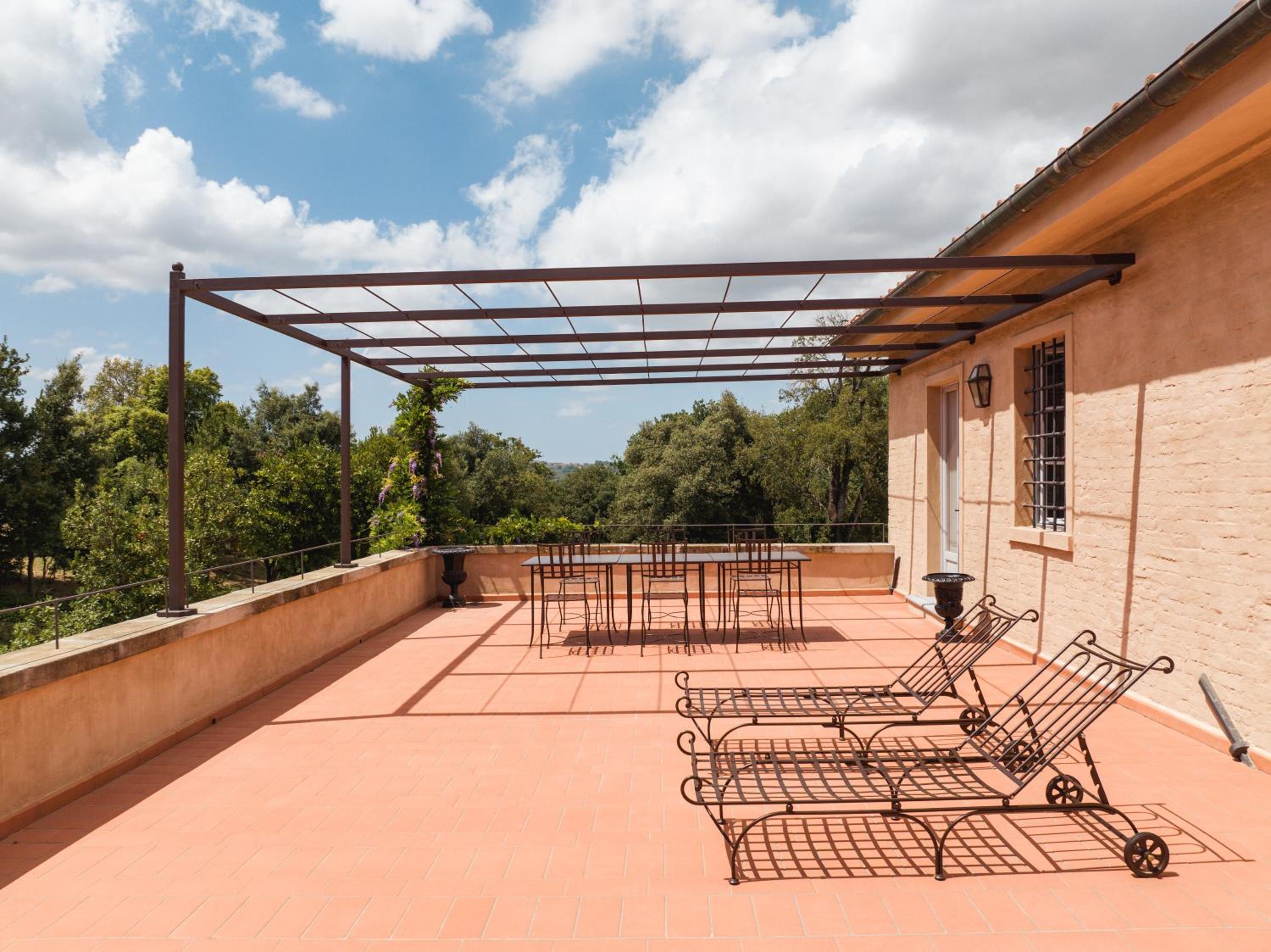 Villa Cosmiana Wine Estate view 2