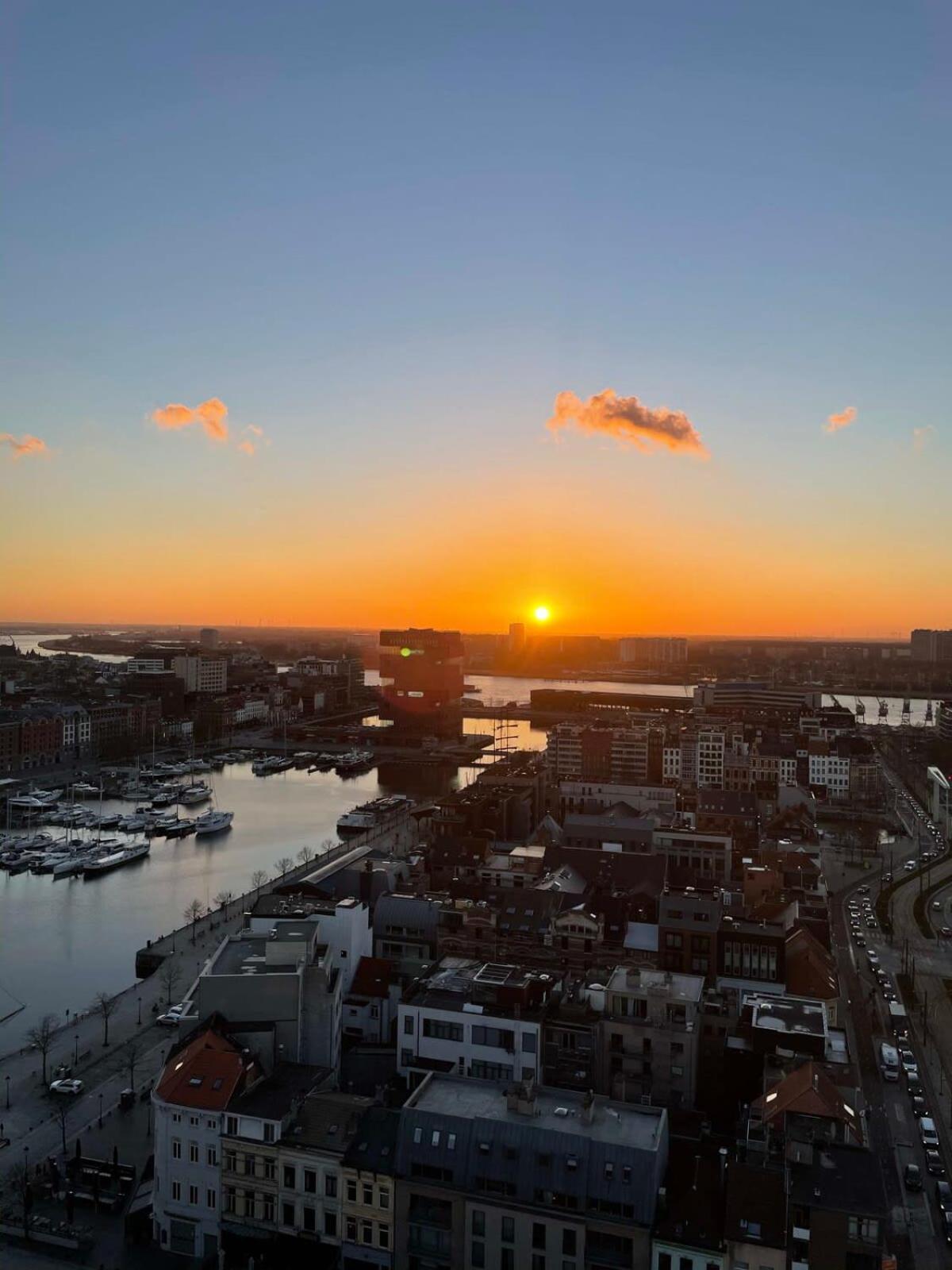 Huswell - Apartment with beautiful view of Antwerp