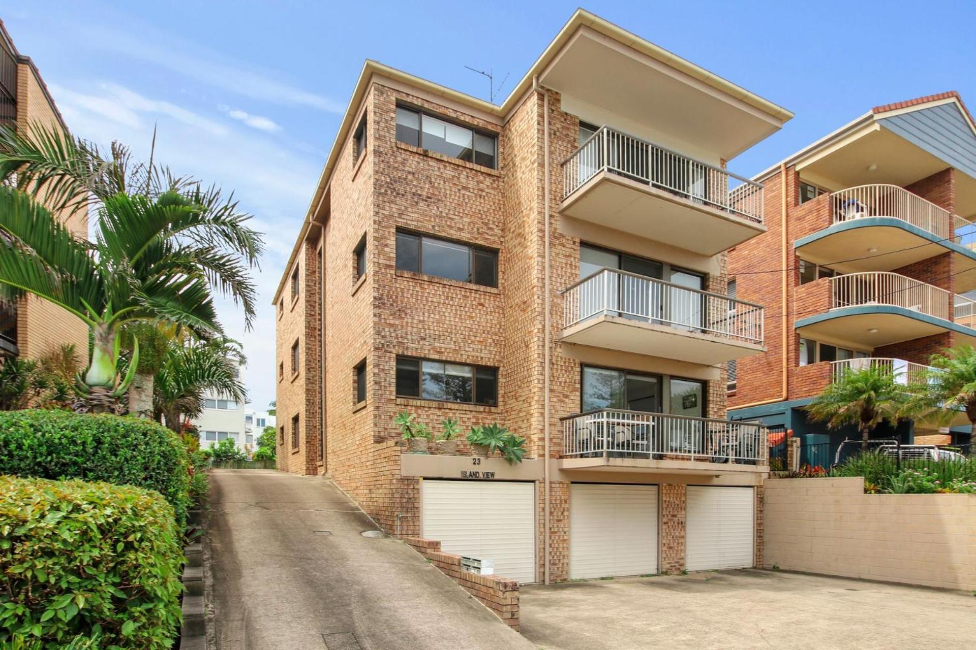 Island View Unit 3, 23 Esplanade, Bulcock Beach