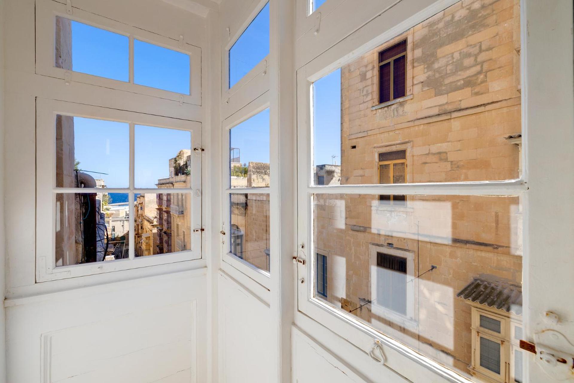 Opulent Elegance in Valletta Lux Holiday Retreat view 2