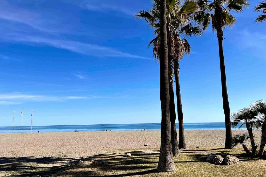 Apartamento equipado Bajondillo playa-piscina 2HAB