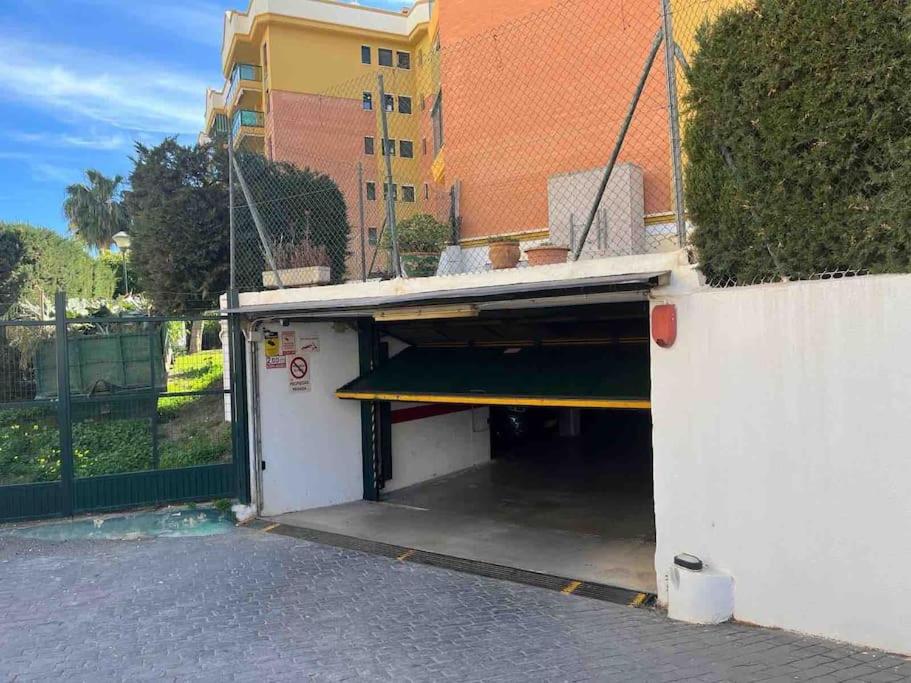 Apartamento equipado Bajondillo playa-piscina 2HAB