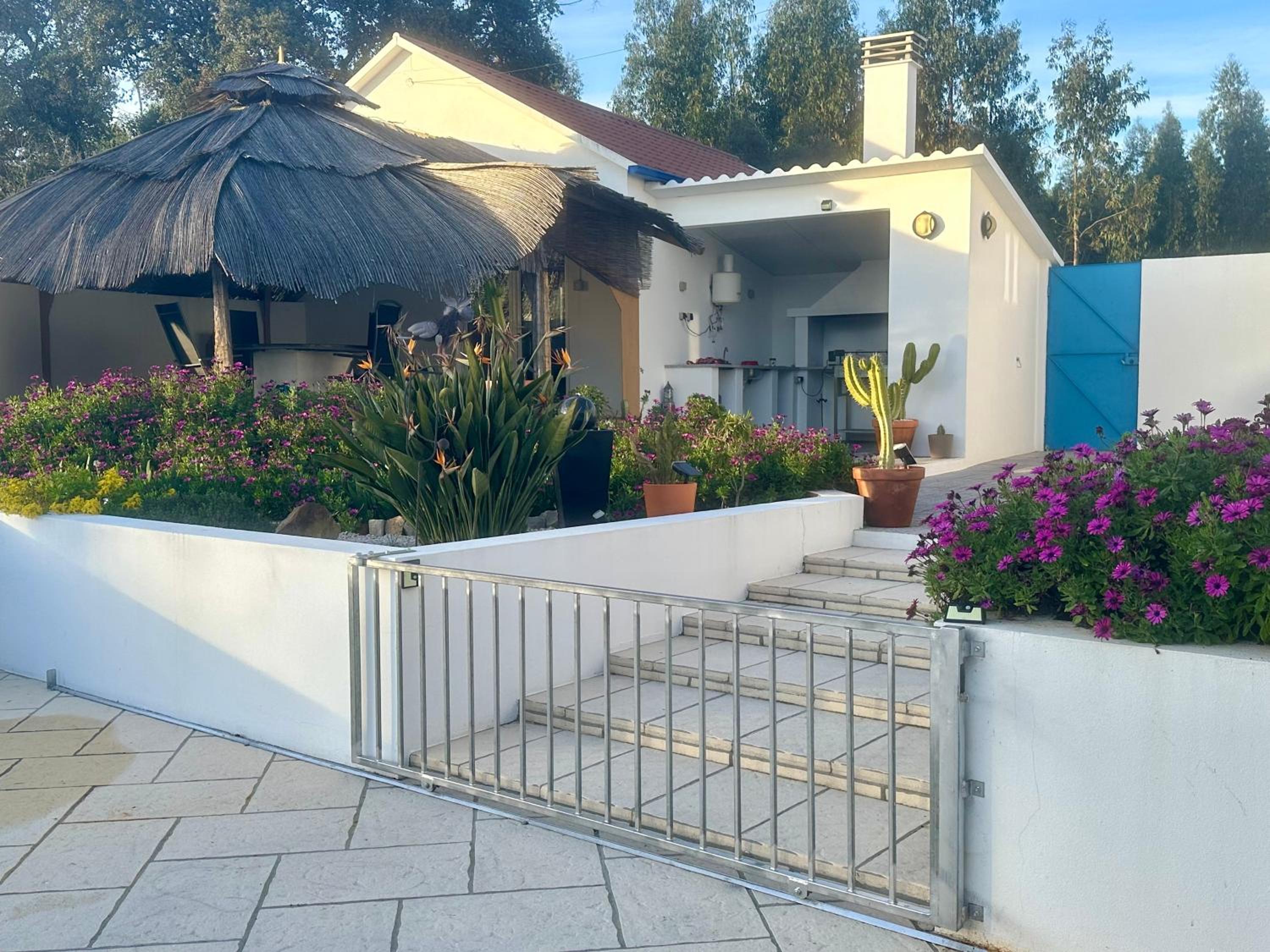 Villa Azul, Graça Portugal